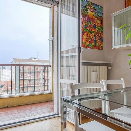 Joivy Vibrant Flat With Balcony Apartman Milánó Kültér fotó